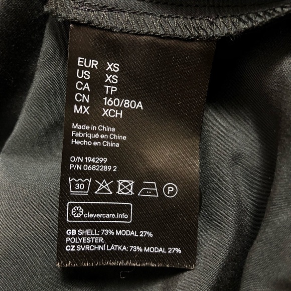 Divided Dark Gray Robe - Picture 6 of 8